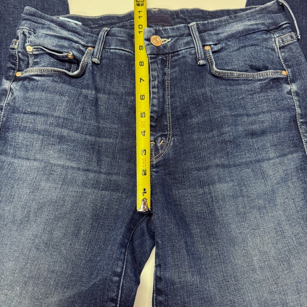 MOTHER | The Looker Crop - On The Edge Wash - Picture 14 of 16